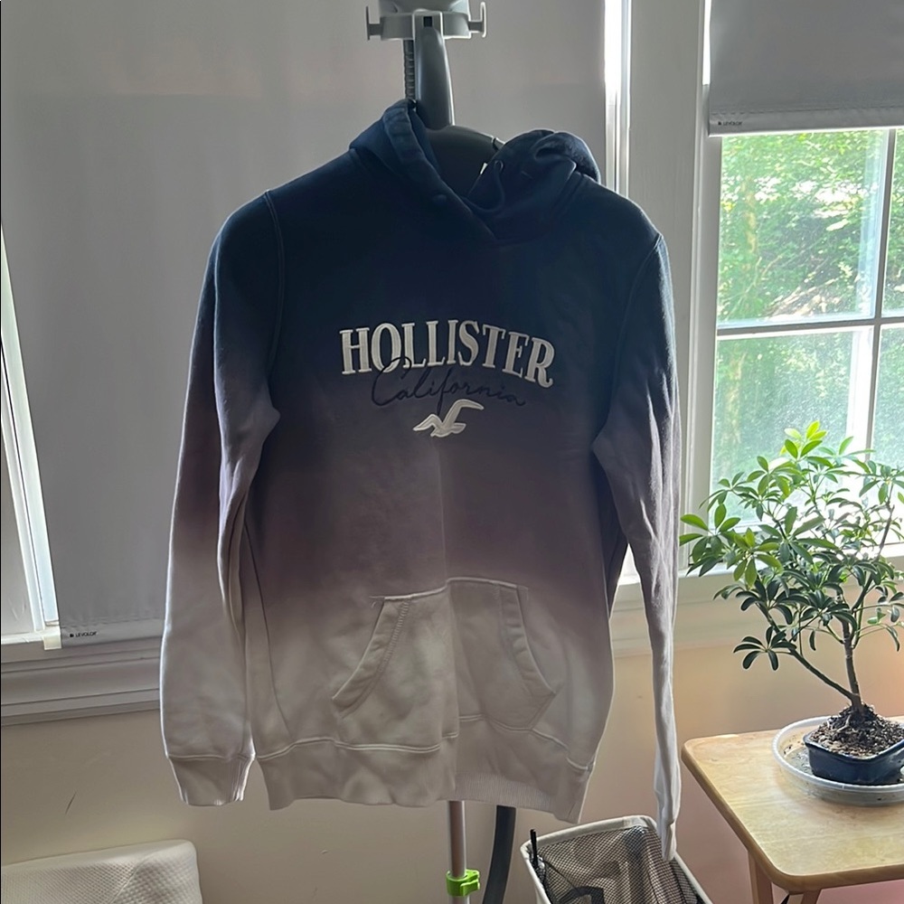 Hollister women’s Gradient Blue and Gray Hoodie